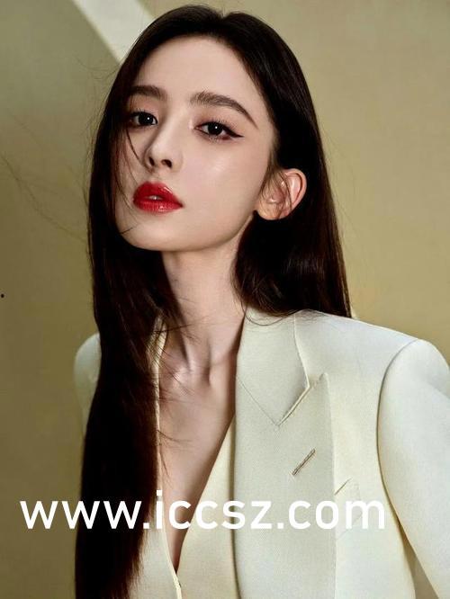 娱乐圈吃瓜爆料戚薇是谁,吃瓜爆料，戚薇身份成焦点